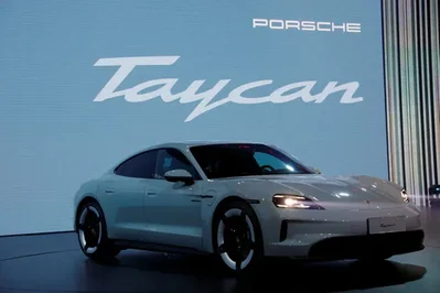 据报道，保时捷计划在2030年停产其纯电动车型Taycan。同时，这家汽车制造商也已经放弃了此前将制造业务转移至莱比锡的计划。