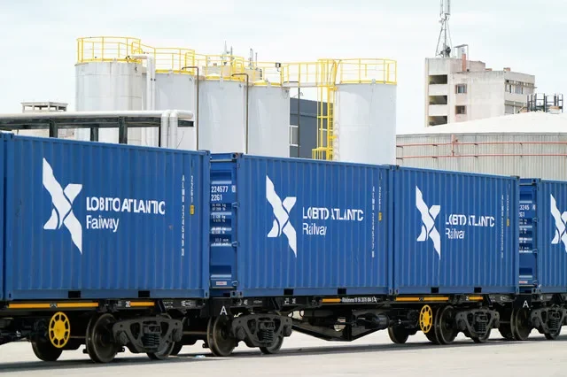 南非鐵路供應商 Traxtion 正投資 34 億蘭特用於採購新機車與貨車。此舉旨在利用區域鐵路改革契機，並因應南部非洲日益成長的關鍵礦產運輸需求。
