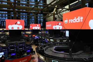 Cổ phiếu Reddit đã tăng hơn 11% sau khi S&P Dow Jones Indices thông báo nền tảng này sẽ gia nhập chỉ số chuẩn. Việc đưa vào này đòi hỏi các quỹ chỉ số phải mua hàng triệu cổ phiếu trước khi thay đổi có hiệu lực vào ngày 18 tháng 8.