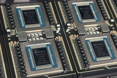Nvidia hợp tác với sáu định chế tài chính lớn để triển khai các nền tảng tài trợ điện toán nhằm huy động hơn 500 tỷ đô la vốn từ bên thứ ba cho hạ tầng trí tuệ nhân tạo. Sáng kiến này giải quyết nhu cầu đang bùng nổ và khoảng trống vốn cho việc mở rộng trung tâm dữ liệu.