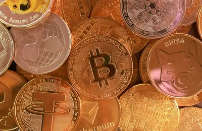 美国证券交易委员会突然取消了一场原定就加密货币规则进行投票的会议。该机构将此次延期归咎于意料之外的日程安排问题。
