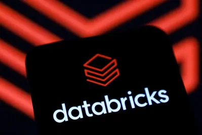 人工智能企业Databricks在新一轮融资中筹集了50亿美元。这笔投资将其估值推高至1900亿美元。该公司计划扩大对核心数据和人工智能产品的投资。