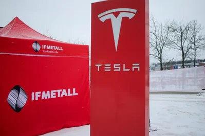 瑞典工会IF Metall在汽车制造商买断所有罢工成员后，决定取消对Tesla持续三年的罢工。这场争端在经过不同寻常的谈判后终于结束。
