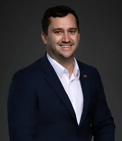 Nashville房屋數據顯示過去二十年間百萬美元豪宅銷售顯著飆升。專家指出不斷轉變的市場價值需要將過時的聯邦政策現代化。擴大可负担的房屋供應對首次置業者依然至關重要。