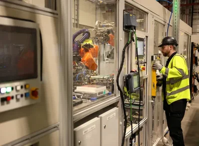 Pedidos industriales británicos al nivel más alto desde 2024