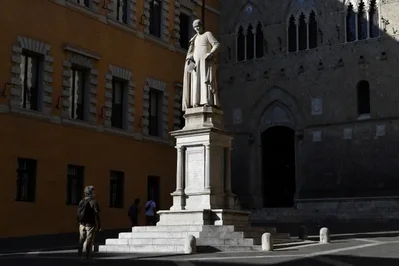 Monte dei Paschi aprueba ofertas duales