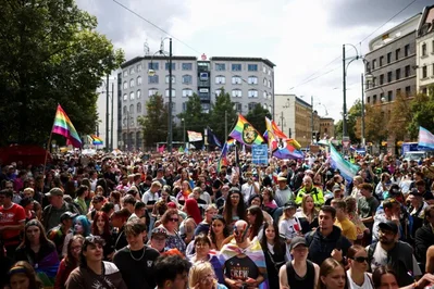 Magdeburg Pride crowds challenge AfD