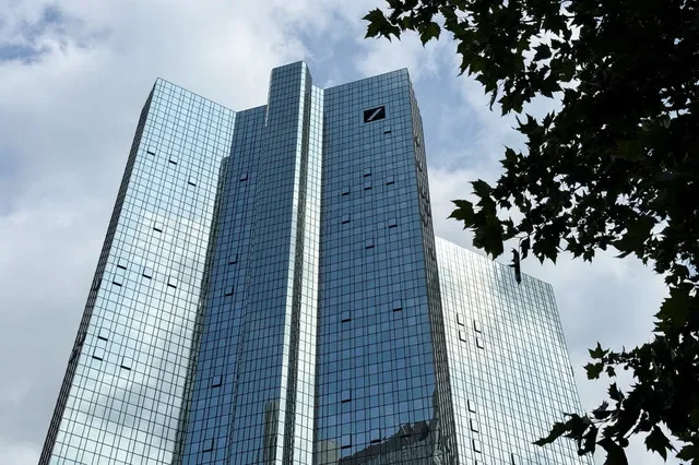 FILE PHOTO: The Deutsche Bank headquarters tower, in Frankfurt, Germany, July 22, 2026. REUTERS/Tilman Blashofer/File Photo