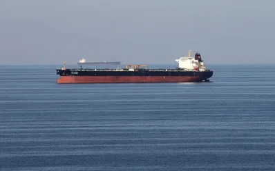 Oil Prices Fall on Hopes of Hormuz Reopening