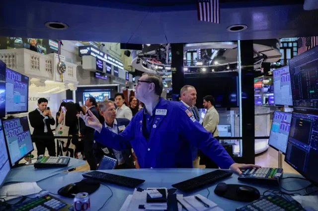 Um operador trabalha no pregão da Bolsa de Valores de Nova York (NYSE) na cidade de Nova York, EUA, em 21 de agosto de 2026.