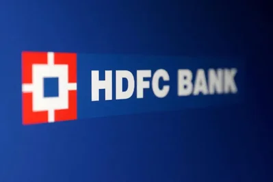 由於持續發酵的法律挑戰與領導層不確定性打擊投資者情緒，HDFC Bank股價跌至兩年半以來的新低。該行面臨潛在的美國集體訴訟，並因涉嫌不當銷售基金而持續受到審查。