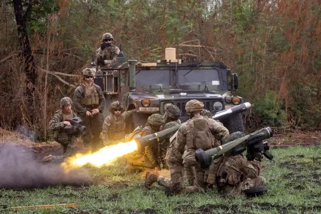 A Filipino soldier fires a Javelin anti-tank weapon system during a live exercise as part of the annual US-Philippines joint military exercises called "Balikatan" at Fort Magsaysay, Nueva Ecija province, Philippines, April 13, 2023. REUTERS/Eloisa Lopez