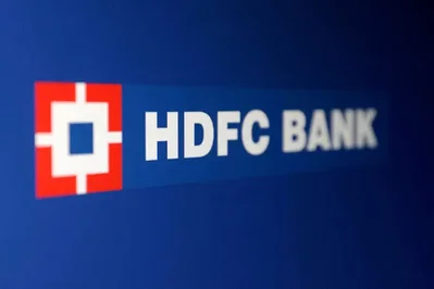 據報導，HDFC Bank正考慮由副總經理凱札德·巴魯查與一名外部候選人共同角逐，以接替即將退休的執行長薩希達爾·賈格迪尚。此次高層遴選是在這家印度最大民營銀行經歷近期治理動盪及股價下跌後展開。