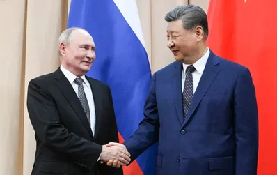 Xi diz a Putin que laços entre China e Rússia ficarão mais fortes
