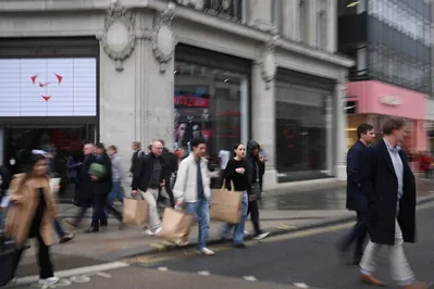 UK Retail Prices Rise Most Since 2024