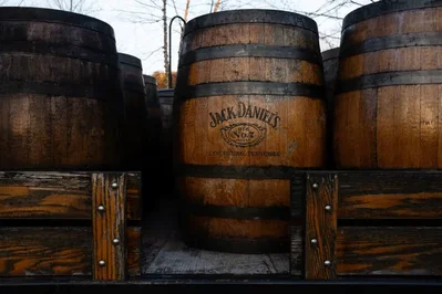 Brown-Forman ส่งสัญญาณอุปสงค์ชะลอตัว แม้กำไรสูงกว่าคาด