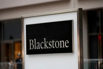 US private credit portfolio values dropped further below cost in the first half of 2026 amid widening spreads and software sector stress. Meanwhile, Blackstone flagship fund faced steady third quarter redemption requests.