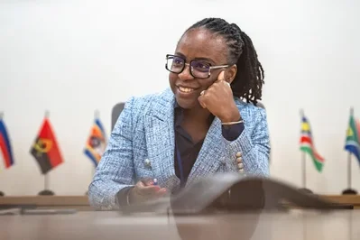 Angola busca abrir su mercado de bonos locales