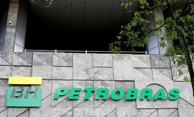 Petrobras กลับลำไม่ขึ้นราคาน้ำมันเบนซิน
