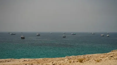 Hormuz transits drop to seven as Red Sea loads rise