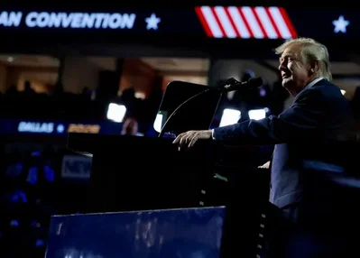 President Trump proposed sending five thousand dollar dividend checks to Americans if Republicans retain Congress in November. Several lawmakers warned the plan would worsen inflation and fiscal stability.