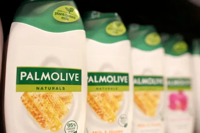 منتجات Palmolive معروضة على رف في أحد المتاجر الكبرى في سراييفو، البوسنة والهرسك، 29 أكتوبر 2024. رويترز/دادو روفيتش/صورة أرشيفية
