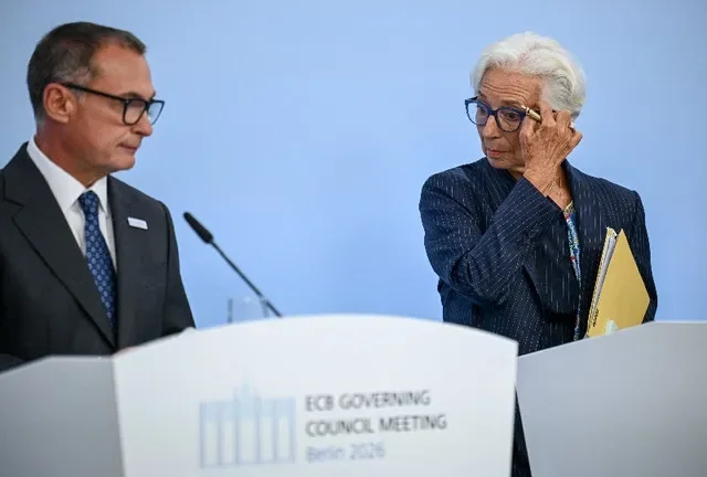 2026年9月10日、ドイツ・ベルリンにあるドイツ連邦銀行のゲストハウスで開催されたECB理事会後の記者会見を終えた欧州中央銀行のクリスティーヌ・ラガルド総裁とドイツ連邦銀行のヨアヒム・ナーゲル総裁。REUTERS/Annegret Hilse