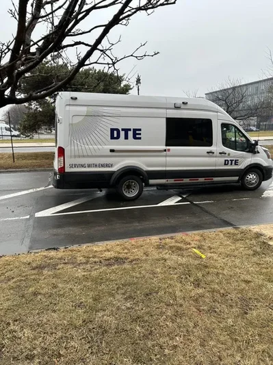 DTE Gas在獲州監管機構批准加費3.3%後，宣布計劃於11月提交新的收費申請。批評人士質疑該公布的時機，因其在最新決定公布僅數小時後便隨即發出。