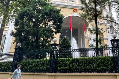Vietnam Considers First Dollar Bond Since 2014