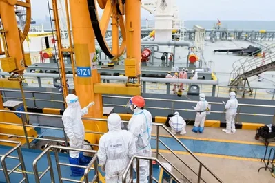 燃油出口推动中国8月原油加工量上升