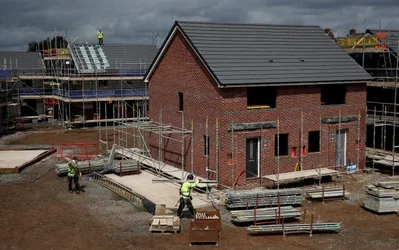 Barratt Redrow Cuts Target But Shares Rise
