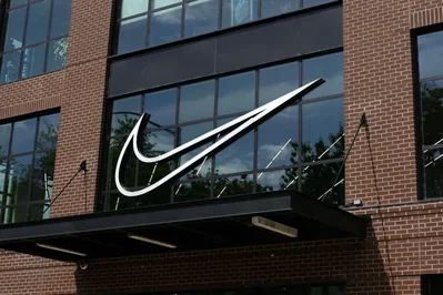Nike เสี่ยงถูกปลดออกจากดาวโจนส์