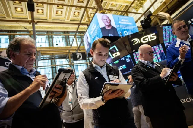 Traders work on the floor of the New York Stock Exchange (NYSE) in New York City, U.S., September 16, 2026. REUTERS/Jeenah Moon