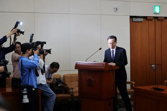 O indicado a ministro das Finanças da Coreia do Sul, Lee Hyoung-il, participa de sua audiência de confirmação na Assembleia Nacional em Seul, Coreia do Sul, em 15 de setembro de 2026. REUTERS/Kim Hong-Ji