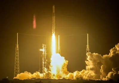 SpaceX fecha contrato com a NASA para três voos à estação