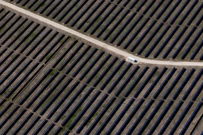 Un juez declara ilegal la cancelación de subvenciones solares de la EPA