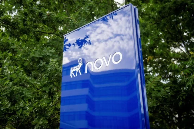 Novo ได้รับป้ายใหม่หลังกิจกรรมพนักงานที่ศาลาว่าการเมืองที่ Novo ในบักสแวร์ด ประเทศเดนมาร์ก เมื่อวันที่ 15 กันยายน 2026 โดย แมดส์ เคลาส์ ราสมุสเซน จาก Ritzau Scanpix ผ่าน REUTERS