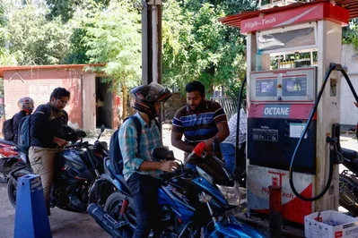 Bangladesh Raises Fuel Prices by Up to 17.4 Percent