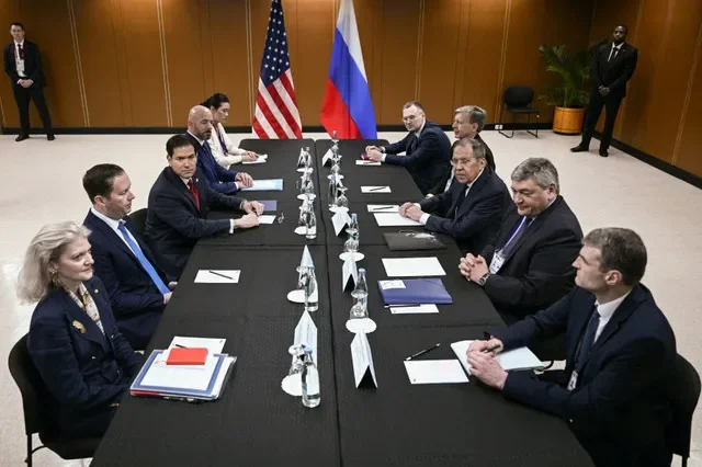 FILE PHOTO: Russia's Foreign Minister Sergey Lavrov attends a meeting with US Secretary of State Marco Rubio on the sidelines of the Association of Southeast Asian Nations (ASEAN) Foreign Ministers Meeting in Pasay, Metro Manila, on July 23, 2026. BRENDAN SMIALOWSKI/Pool via REUTERS/File Photo