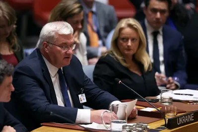 Ministros da Ucrânia e do Irã discutem tensões