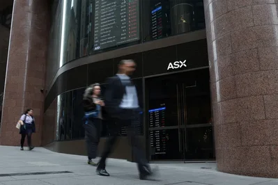 Ações australianas caem com alta do petróleo