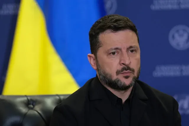 O presidente da Ucrânia, Volodymyr Zelensky, participa de uma reunião com o presidente dos EUA, Donald Trump, durante a 81ª Assembleia Geral das Nações Unidas (AGNU) em Nova York, EUA, em 22 de setembro de 2026. REUTERS/Kylie Cooper