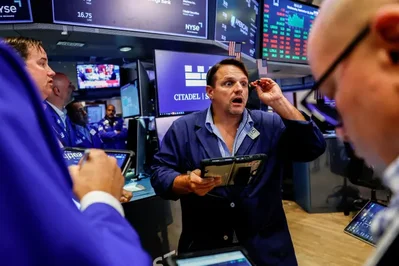 SP 500 Dips Amid US Iran War Focus