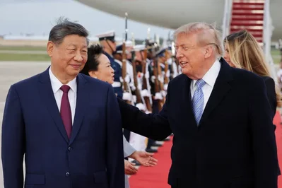 Trump and Xi Agree to Support APEC and G20 Hosting