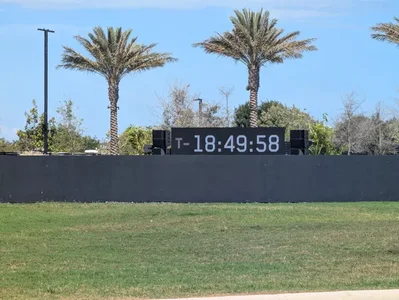 Multidões se reúnem na Starbase da SpaceX antes do voo de teste