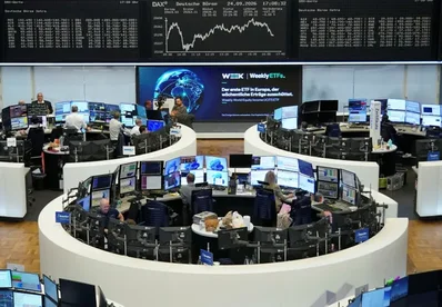 European STOXX 600 Slips as Bond Yields Weigh on Stocks