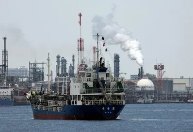 Oil prices declined as investors tracked recovering crude exports from the Middle East. Despite the drop, prices remain elevated due to ongoing regional conflicts and export challenges.
