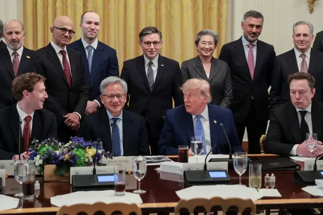 US House Speaker Mike Johnson, US Secretary of Commerce Howard Lutnick, Meta CEO Mark Zuckerberg, SpacexAI Founder and CEO Elon Musk, Nvidia President and CEO Jensen Huang, and CEO of AMD Lisa Su attend a luncheon for tech leaders hosted by US President Donald Trump in the East Room of the White House in Washington, D.C., US, September 29, 2026. REUTERS/Jonathan Ernst