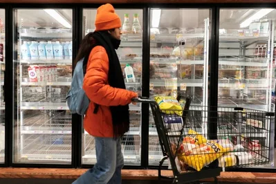 US Consumer Confidence Hits 12-Year Low