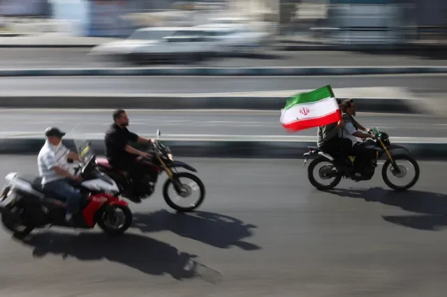 Personas en motocicletas participan en una marcha en Teherán, Irán, el 25 de septiembre de 2026. Majid Asgaripour/WANA (Agencia de Noticias de Asia Occidental) vía REUTERS